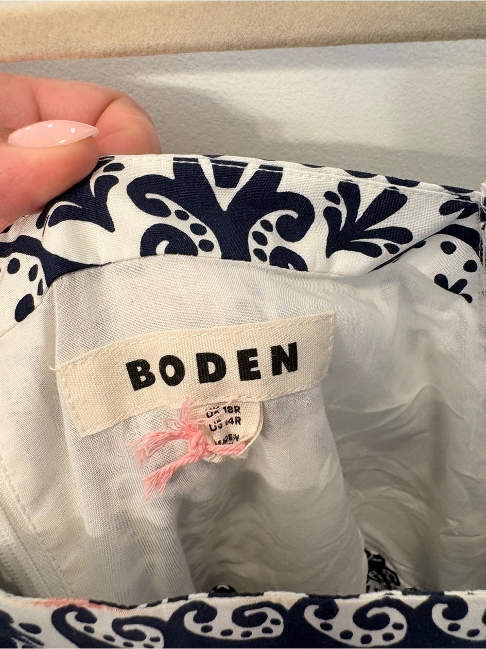 Boden | White and Navy Puff Sleeve Midi Dress - Picture 3 of 4